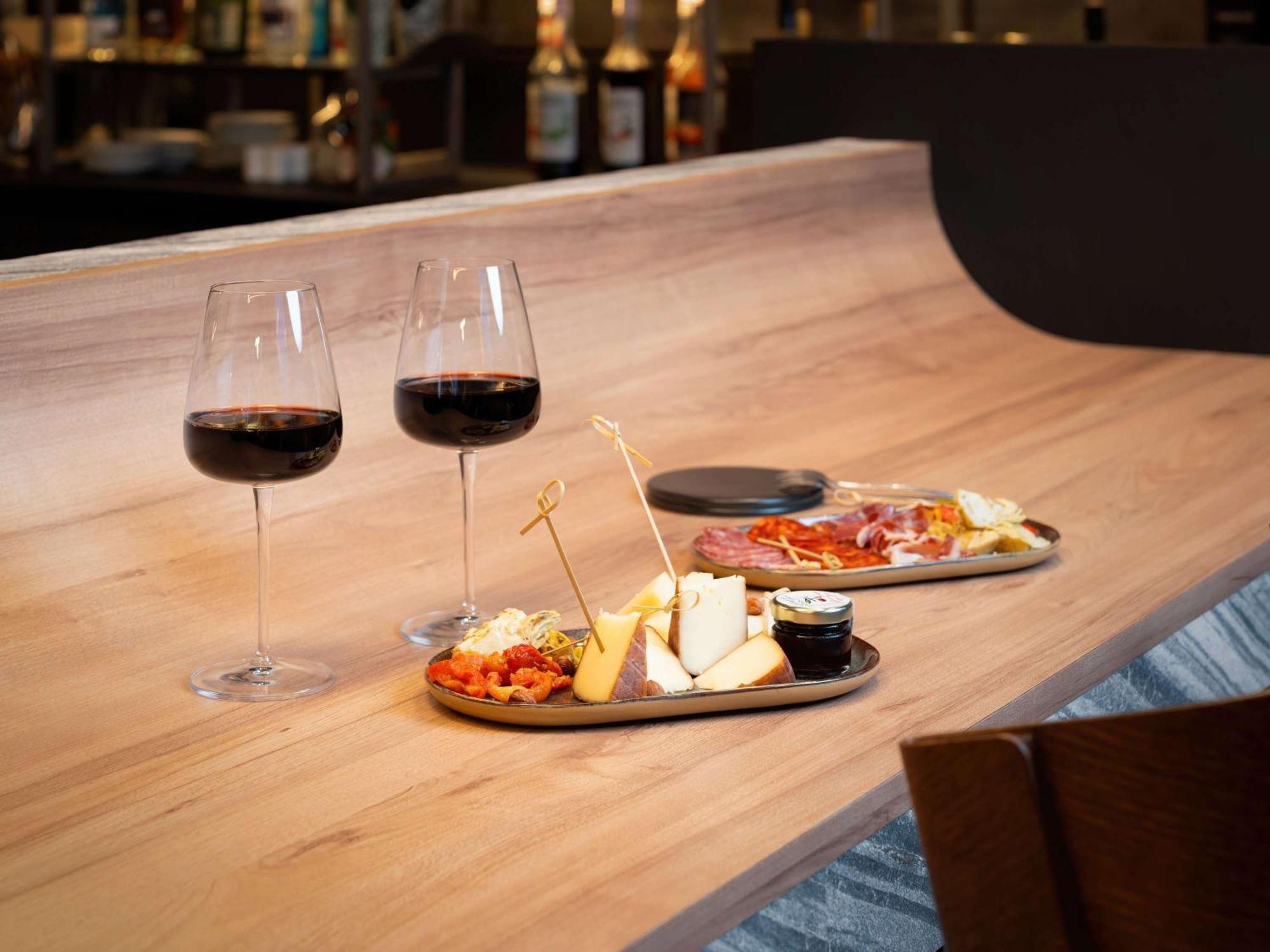 Mercure Libourne Saint Emilion Bagian luar foto